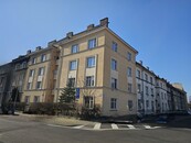 Prodej činžovního domu s 16 byty, 540m2 v obci Teplice - Trnovany, ulice Karla Aksamita., cena cena v RK, nabízí RealitasFIN, s.r.o.