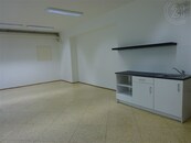Pronájem komerčních prostor 51 m2 Zlín, centrum, cena 11115 CZK / objekt / měsíc, nabízí