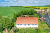 Prodej rodinného dvojdomku 6+2 s pozemkem 479m2, Hřivice - Peruc, na samotě, cena 5499000 CZK / objekt, nabízí