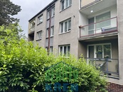 Prostorný byt 3+1 s balkonem, Středokluky, cena 5850000 CZK / objekt, nabízí Realitní kancelář JUDr. Josef Křen