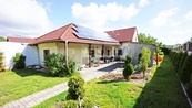 Rodinný dům 3+kk se zahradou, garáží a dílnou, 837 m2, Neratovice - Lobkovice, cena 9499000 CZK / objekt, nabízí