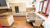 Rodinný dům 3+kk se zahradou, garáží a dílnou, 837 m2, Neratovice - Lobkovice, cena 9999000 CZK / objekt, nabízí
