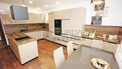 Rodinný dům 3+kk se zahradou, garáží a dílnou, 837 m2, Neratovice - Lobkovice, cena 9999000 CZK / objekt, nabízí