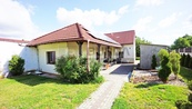 Rodinný dům 3+kk se zahradou, garáží a dílnou, 837 m2, Neratovice - Lobkovice, cena 9999000 CZK / objekt, nabízí