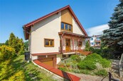 Rodinný dům 275 m2 v žádané lokalitě Jesenice u Prahy s pozemkem 858m2, cena 16890000 CZK / objekt, nabízí