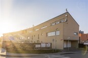 Prodej bytu s terasou a zahradou v Jenštejně, okres Praha-východ, cena cena v RK, nabízí