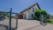 Prodej rodinného domu 5+kk/G na pozemku 1081m2 v obci Křenice Praha Východ, cena 14900000 CZK / objekt, nabízí