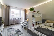 Pronájem bytu 1+KK, 32 m2, Italská, Kladno, cena 12500 CZK / objekt / měsíc, nabízí 