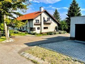 Prostorný rodinný dům 5+kk s terasou, na pozemku o celkové výměře 917 m2, Statenice - Černý Vůl., cena 19900000 CZK / objekt, nabízí