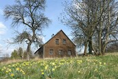 Rodinný dům k rekonstrukci s rozlehlými pozemky a výhledem na Ještěd - Druzcov, Osečná, cena 8490000 CZK / objekt, nabízí