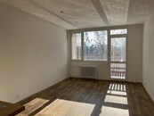 Pronájem, byt 1+kk, 29 m2, Liberec, ul. Ruská, cena 12000 CZK / objekt / měsíc, nabízí