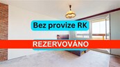 Pronájem čistého bytu 1+kk s prostornou lodžii, cena 7490 CZK / objekt / měsíc, nabízí 