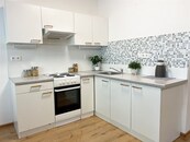 Pronájem bytu 2+kk, 60 m2 v Holešově ulice Bořenovská, cena 12500 CZK / objekt / měsíc, nabízí