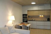 Pronájem bytu 2+kk, 42 m2, ul. Šatovská, Znojmo, cena 12000 CZK / objekt / měsíc, nabízí 