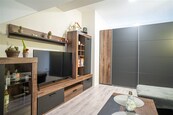 Pronájem bytu 1+KK (podkrovní) - 48 m2, Hrušovany nad Jevišovkou, cena 8000 CZK / objekt / měsíc, nabízí 