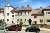 Prodej patrového RD se dvěma byty, ul. Bolzanova, Znojmo, cena 7420000 CZK / objekt, nabízí