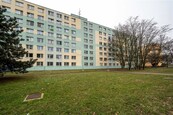 Prodej prostorného a prosvětleného bytu 2+kk s komorou , 42 m2, Kladno - Kročehlavy, ulice Holandská, cena 3800000 CZK / objekt, nabízí 