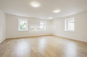 Prodej, Byt 3+kk, Líšťany, cena 3740000 CZK / objekt, nabízí