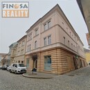 Nájem přízemního nebytového prostoru v centru Chomutova, cena 4900 CZK / objekt / měsíc, nabízí