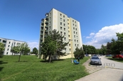 Prodej atypicky zrekonstruovaného bytu 4+1 s balkonem, 86 m2, Táboritská ul., Třeboň, cena 4850000 CZK / objekt, nabízí