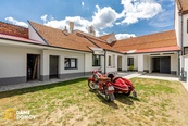 Prodej rodinného domu 3+kk po kompletní rekonstrukci - Uherský Ostroh, cena 6990000 CZK / objekt, nabízí