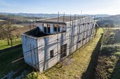 Rozestavěný rodinný dům s unikátním designem a nádherným výhledem na Veselé u Zlína., cena 10900000 CZK / objekt, nabízí