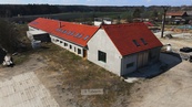 Pronájem komerční stavby- sklad, showroom, kanceláře, byty, 834 m2 - Ševětín, cena 25000 CZK / objekt / měsíc, nabízí 