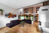 Prodej moderního rodinného domu, 261 m2 - Dubné, cena 21990000 CZK / objekt, nabízí