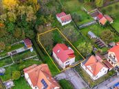 Částečně rekonstruovaný rodinný dům se zahradou a garáží v zahradní čtvrti, Český Krumlov, cena 5390000 CZK / objekt, nabízí