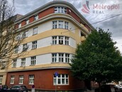 Byt 2+1/balkon, 2.NP, K.Vary - ul. K.Čapka (centrum), cena 3600000 CZK / objekt, nabízí 