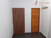 Bezbariérový cihlový byt 1+kk, 48 m2,Dudychova, Holice, cena 16000 CZK / objekt / měsíc, nabízí 