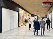 Pronájem obchodního prostoru v nákupním centru Futurum (34 m2), cena 680 EUR / objekt / měsíc, nabízí I.E.T. REALITY, s.r.o. Brno