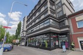 Komerční prostory k pronájmu se skvělými službami na Adrese 1. Máje 500, Staré Město, Třinec s Výtahem a Okamžitou Dostupností, cena 15250 CZK / objekt / měsíc, nabízí