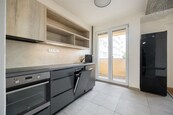 Stylový byt 2+kk k pronájmu, 51 m2 s lodžií - 5 minut tramvají do centra Ostravy, cena 13500 CZK / objekt / měsíc, nabízí