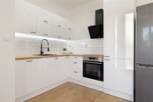Pronájem bytu 2+kk, 49 m2 - Korunní, Ostrava - Mariánské Hory, cena 13500 CZK / objekt / měsíc, nabízí