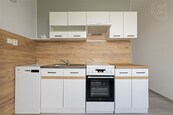 Světlý a prostorný byt 2+1 s lodžií a sklepem, 55 m2 - Třinec, ul. Dukelská, cena 12000 CZK / objekt / měsíc, nabízí