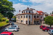 Ideální investiční příležitost - výjimečný bytový dům v centru Lomnice nad Popelkou, cena 7990000 CZK / objekt, nabízí