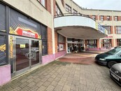 Prodejní prostory/herna/bar 120m2 k pronájmu, Společenský dům Otrokovice, cena 17000 CZK / objekt / měsíc, nabízí