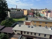 Prodej podkrovního bytu 3+KK o celkové výměře 120m2 v ulici Evropská v Chebu., cena 4499000 CZK / objekt, nabízí 