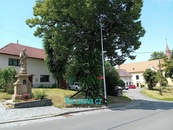 Prodej rodinného domu 5+2 ( 3+1, 2+1, 1+1 ) s hospodářstvím v Těšnovicích, cena 3990000 CZK / objekt, nabízí