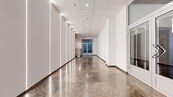 Pronájem kancelářských prostor - studia celkem 305 m2, UL - centrum, cena cena v RK, nabízí