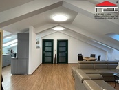 Luxusní manažerské studio s terasou v centru Frýdku-Místku, cena 25000 CZK / objekt / měsíc, nabízí 