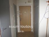 Exkluzivně nabízíme na prodej, slunný byt 2+1 v Plzni na Slovanech o výměře 53 m2., 5. patro , cena 4500000 CZK / objekt, nabízí