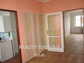Exkluzivně nabízíme na prodej, slunný byt 2+1 v Plzni na Slovanech o výměře 53 m2., 5. patro , cena 4500000 CZK / objekt, nabízí