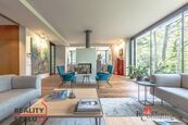 Prodej nádherné moderní vily v Jevanech, cena 35900000 CZK / objekt, nabízí 