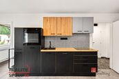 Prodej zrekonstruovaného bytu 2+kk, Pod Višňovkou, Praha 4 - Krč, nízké provozní náklady, zahrada k , cena 6300000 CZK / objekt, nabízí