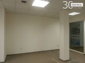 Pronájem komerčního prostoru (obchod, 43m2, Hranice), cena 17000 CZK / objekt / měsíc, nabízí