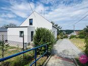 Pronájem rodinného domu 2+1 se zahradou v Lošově, cena 18000 CZK / objekt / měsíc, nabízí