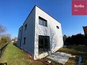 Pronájem moderní novostavby dvojdomu 4+KK Hlučín, Darkovičky, cena 26000 CZK / objekt / měsíc, nabízí 