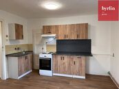 Pronájem podkrovního bytu 2+1 - ulice Těšínská, cena 9000 CZK / objekt / měsíc, nabízí